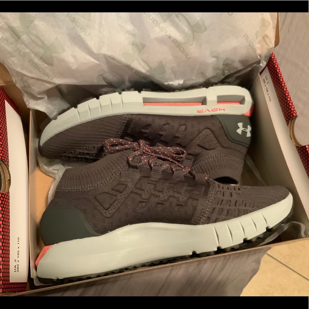‼️SALE‼️ Under Armour Phantom Hovr